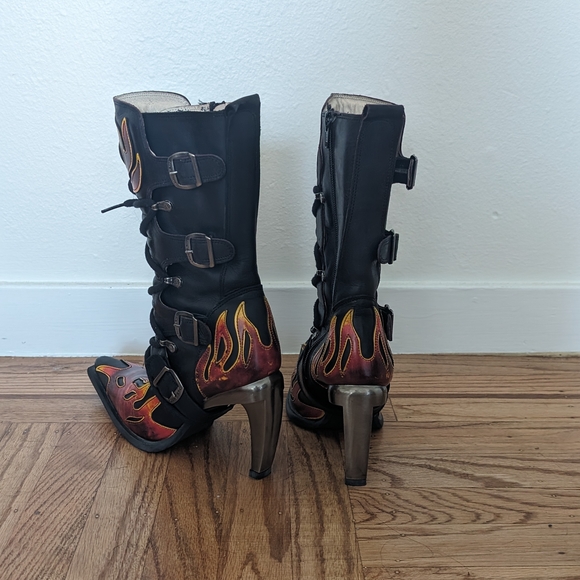 Women's New Rock Leather Boots Metal Heel Red Flame Malicia Collection W/Box - Picture 14 of 16